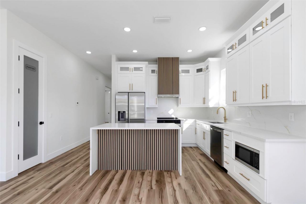 701 42nd Avenue S, Saint Petersburg, FL 33705 Photo