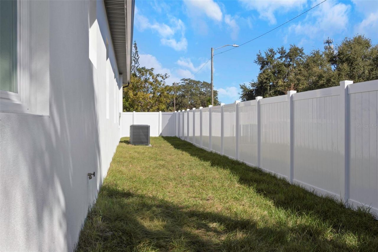 701 42nd Avenue S, Saint Petersburg, FL 33705 Photo