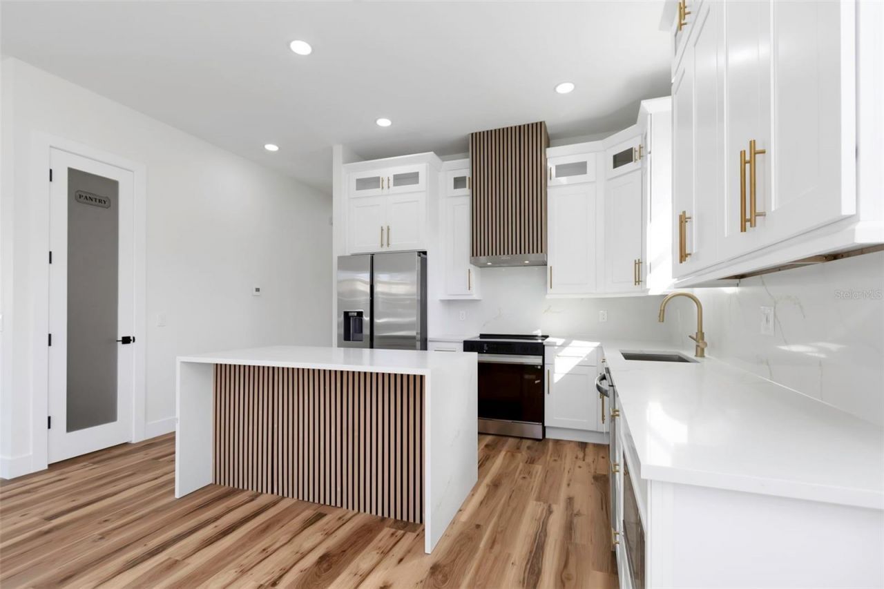 701 42nd Avenue S, Saint Petersburg, FL 33705 Photo