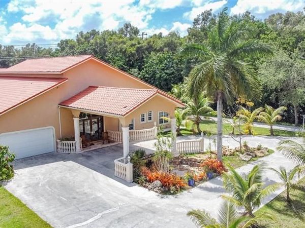 14630 Luray Rd, Southwest Ranches, FL 33330