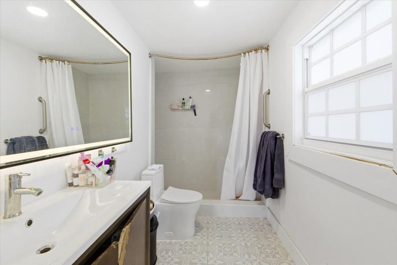 819 Lytle Street, West Palm Beach, FL 33405 Photo