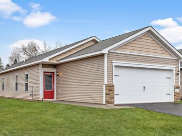 501 Redwood Street N, Cambridge, MN 55008