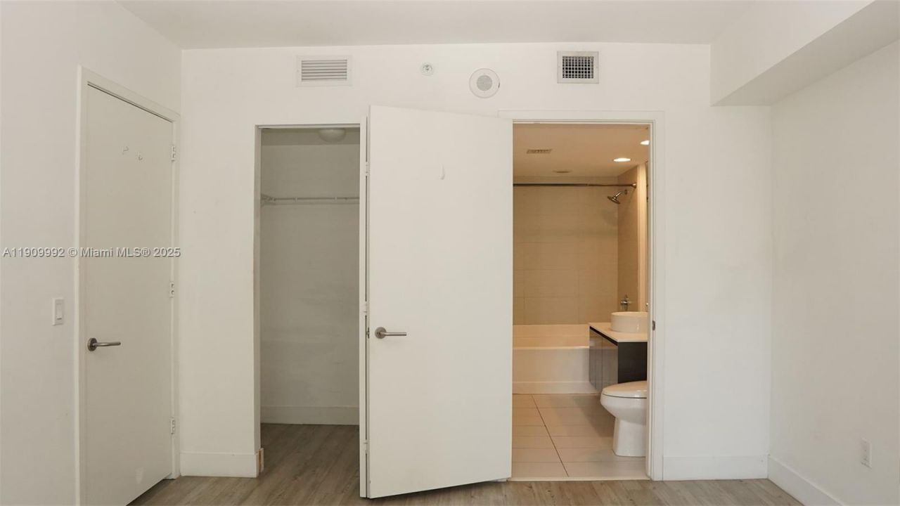 31 SE 6th St, Unit 1108, Miami, FL 33131 Photo