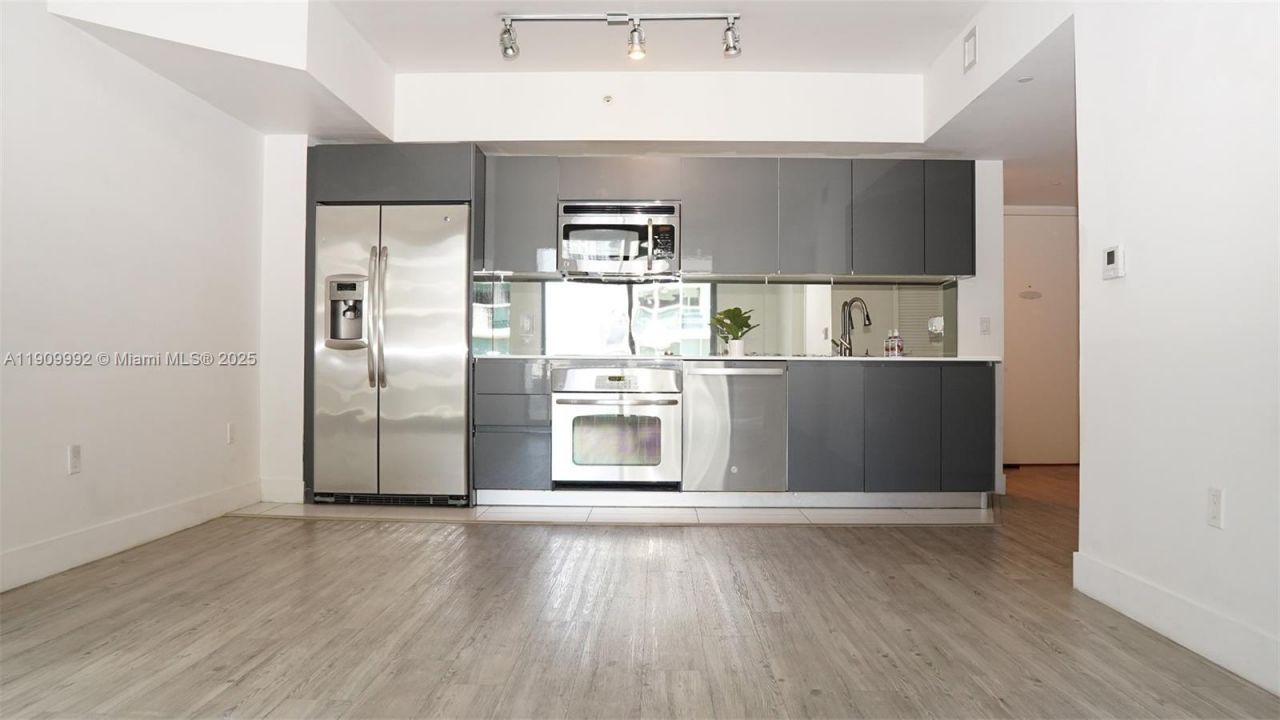 31 SE 6th St, Unit 1108, Miami, FL 33131 Photo