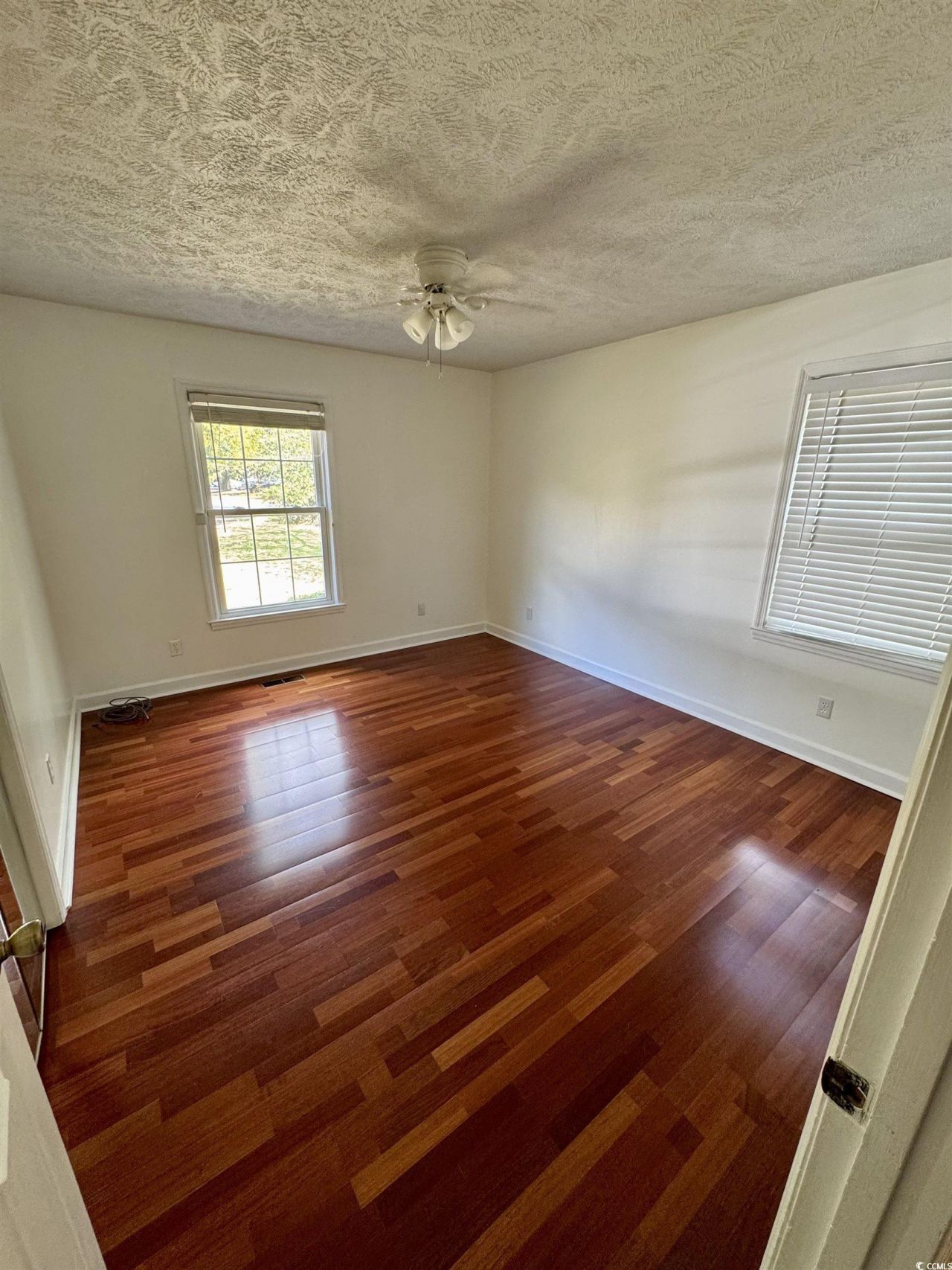 921 Buccaneers Cove Photo 14