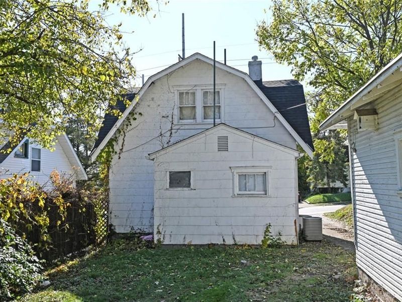 221 E Siebenthaler Avenue, Dayton, OH 45405 Photo 10