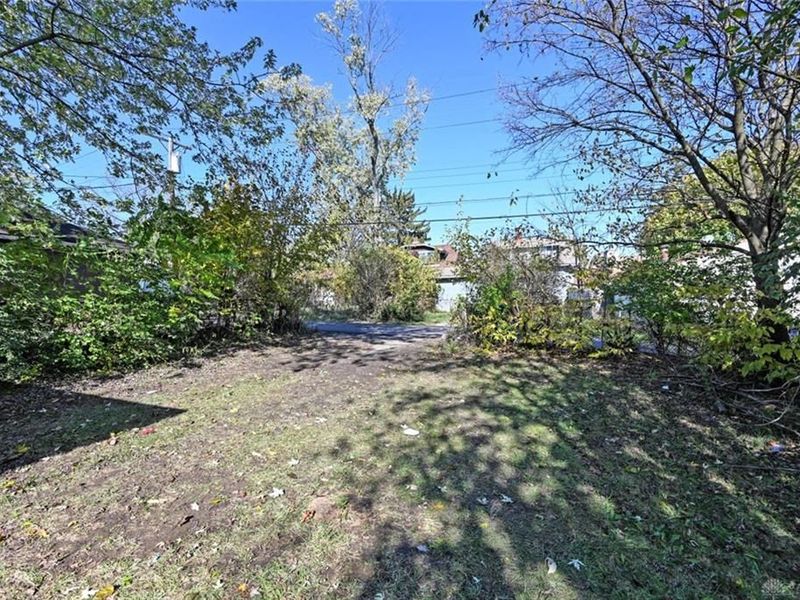 221 E Siebenthaler Avenue, Dayton, OH 45405 Photo 7