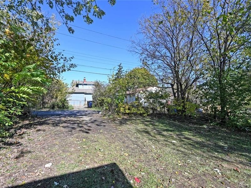 221 E Siebenthaler Avenue, Dayton, OH 45405 Photo 8