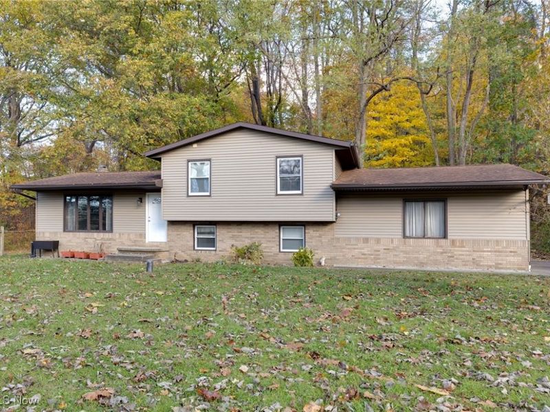 9416 Kieffer Road, Mantua, OH 44255 Photo 2