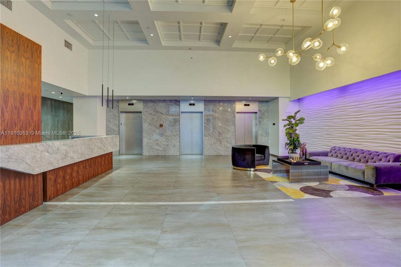 10 Aragon Ave, Unit 818, Coral Gables, FL 33134 Photo