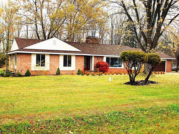 2301 Birchcrest Drive, West Branch, MI 48661