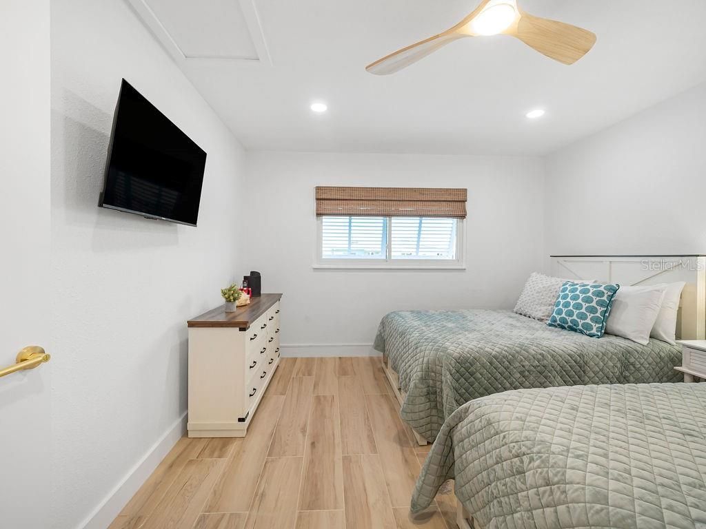 449 63rd Street, Holmes Beach, FL 34217 Photo