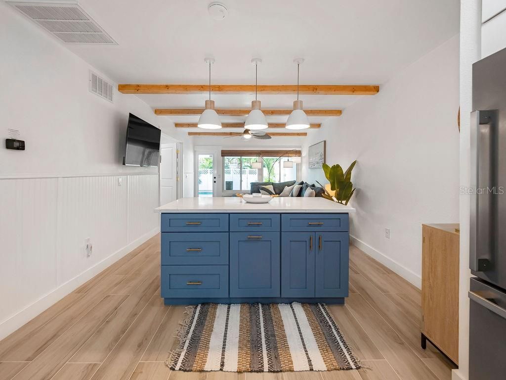 449 63rd Street, Holmes Beach, FL 34217 Photo