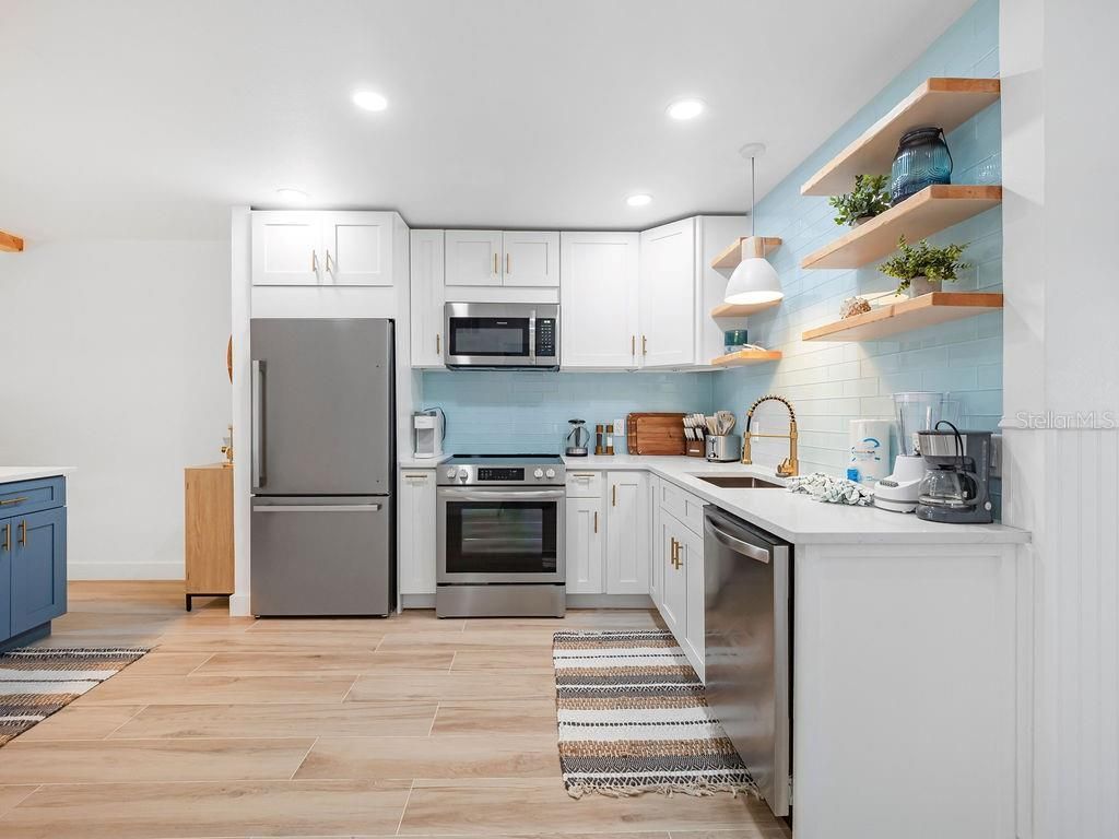 449 63rd Street, Holmes Beach, FL 34217 Photo