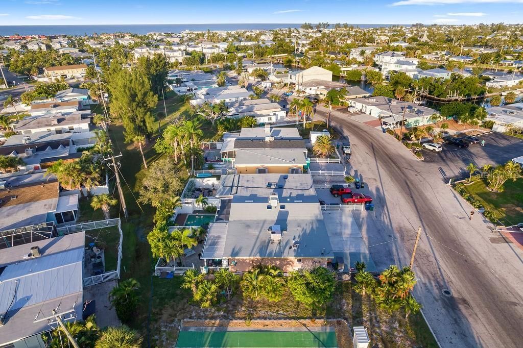 449 63rd Street, Holmes Beach, FL 34217 Photo