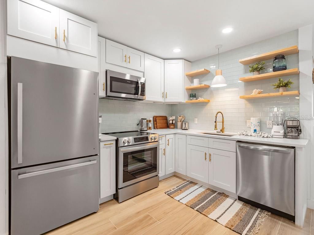 449 63rd Street, Holmes Beach, FL 34217 Photo