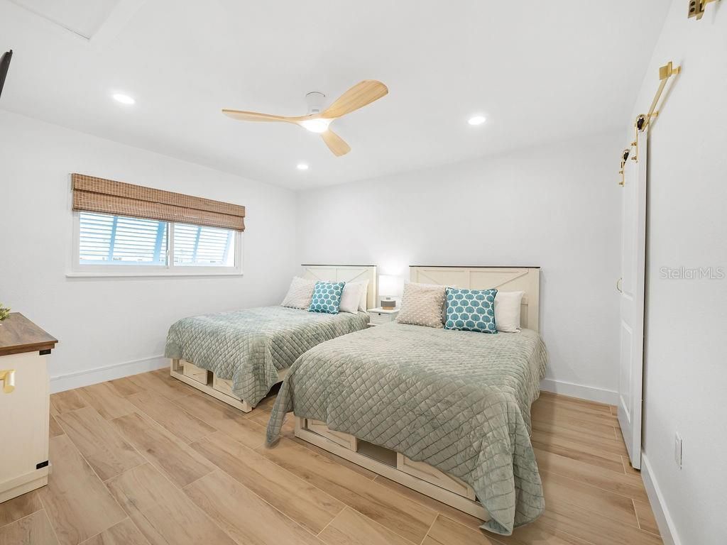 449 63rd Street, Holmes Beach, FL 34217 Photo