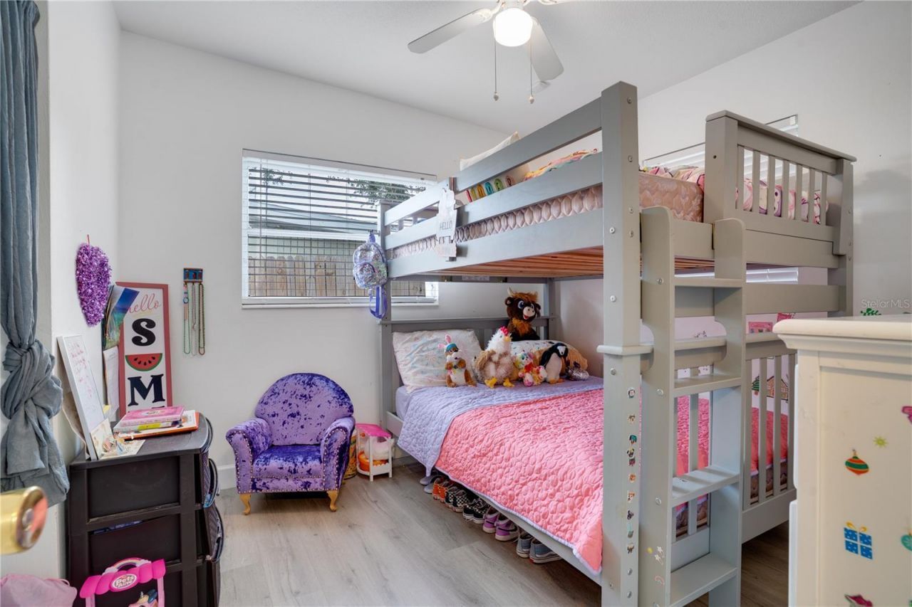 718 Northmoor Avenue N, Saint Petersburg, FL 33702 Photo