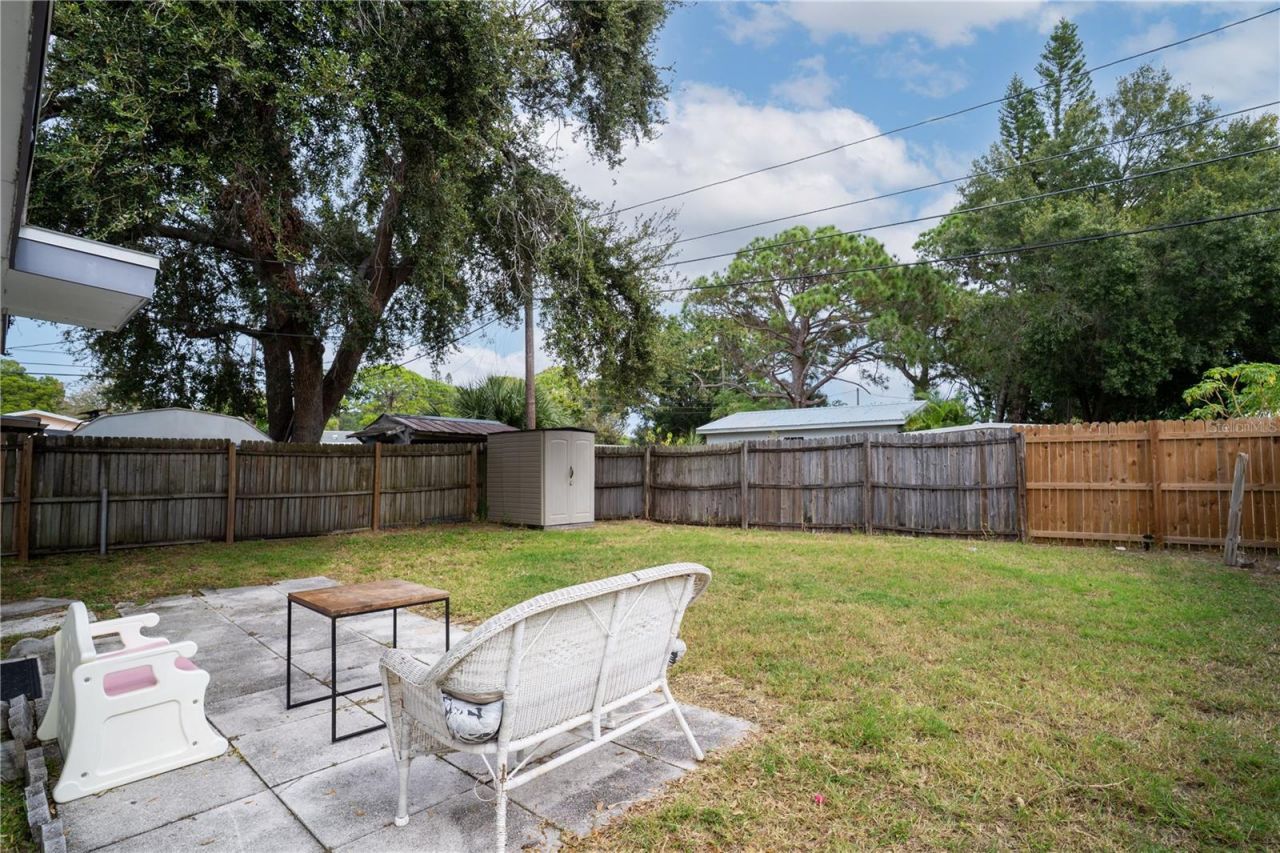 718 Northmoor Avenue N, Saint Petersburg, FL 33702 Photo