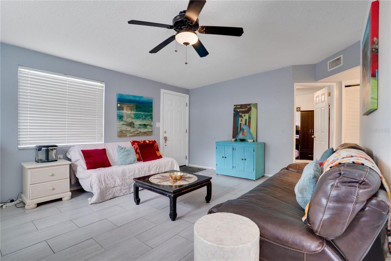 718 Northmoor Avenue N, Saint Petersburg, FL 33702 Photo