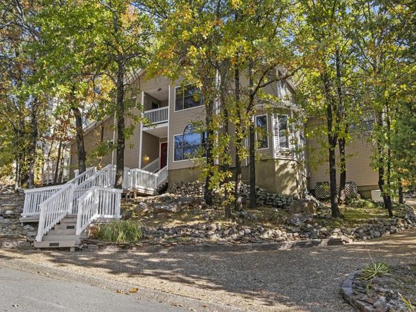 11 Pontalba Dr, Little Rock, AR 72211