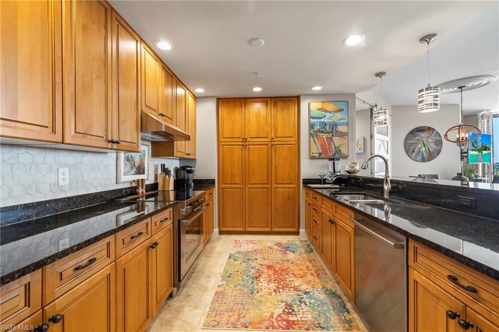 5781 Cape Harbour Dr, Unit 502, Cape Coral, FL 33914 Photo