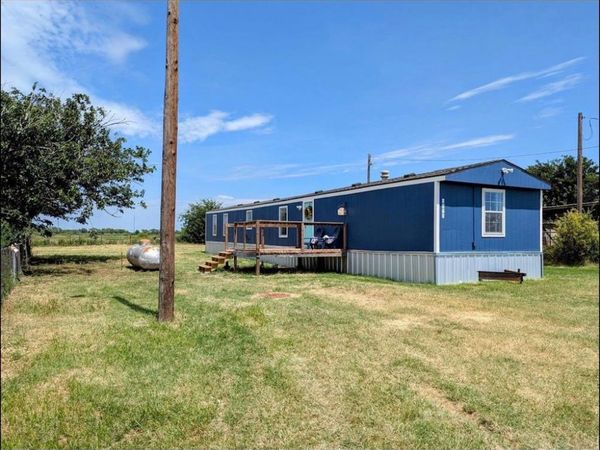 1075 1st Street, Hawley, TX 79525