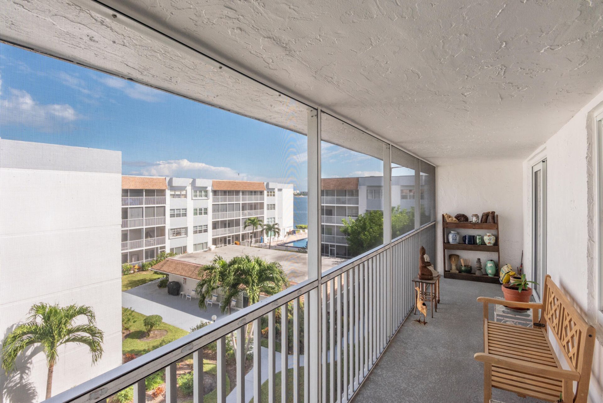 1516 S Lakeside Drive, Unit 411, Lake Worth Beach, FL 33460 Photo