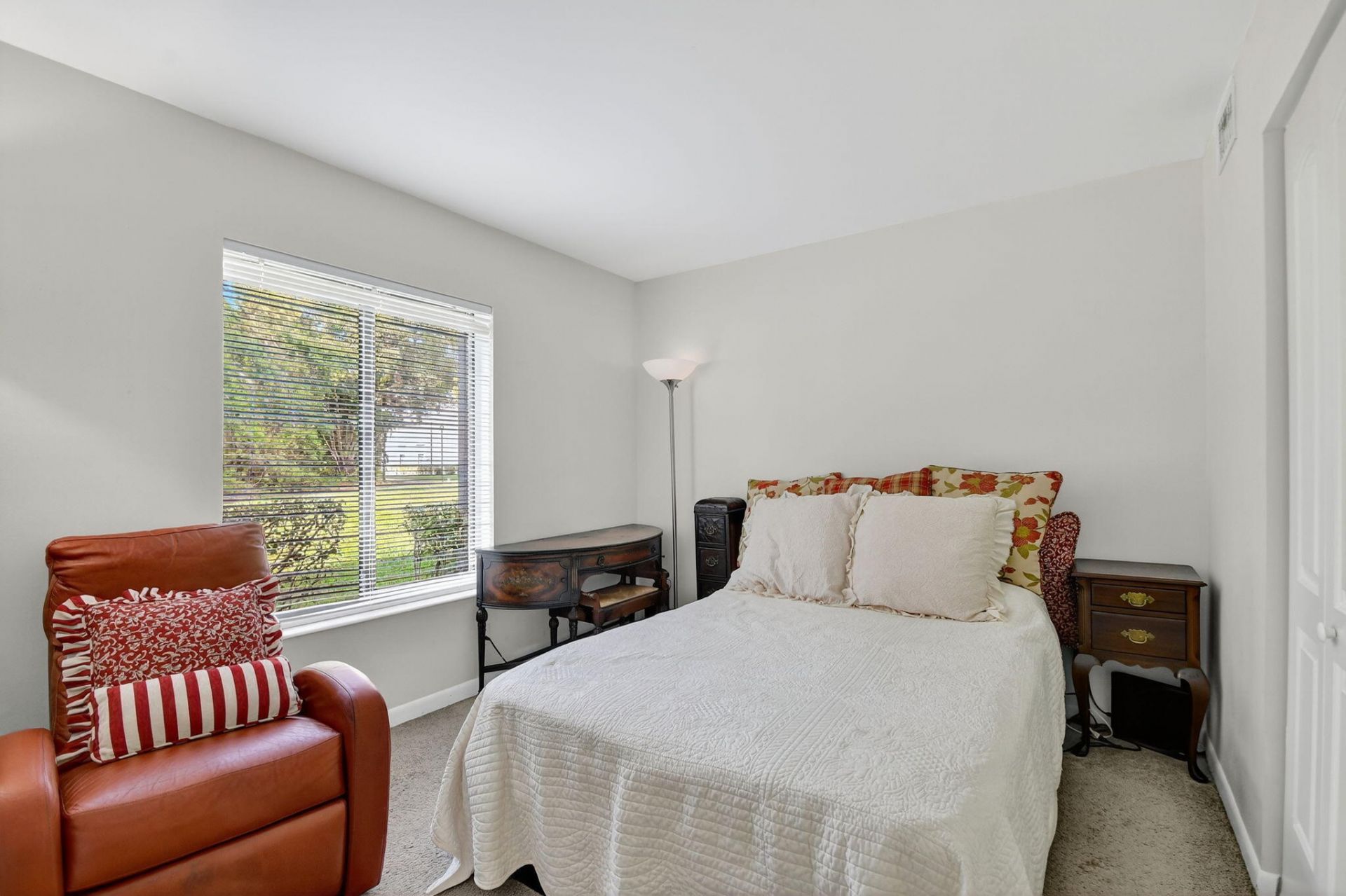 1009 Green Pine Boulevard, Unit F1, West Palm Beach, FL 33409 Photo