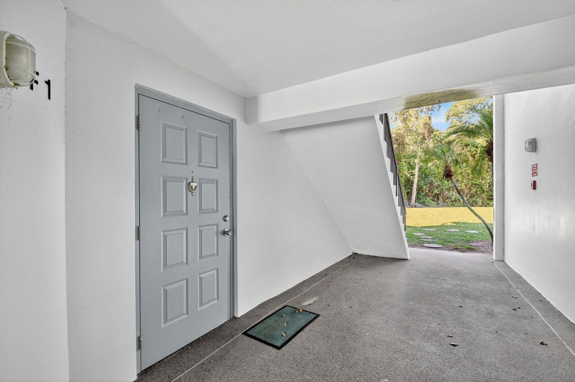 1009 Green Pine Boulevard, Unit F1, West Palm Beach, FL 33409 Photo