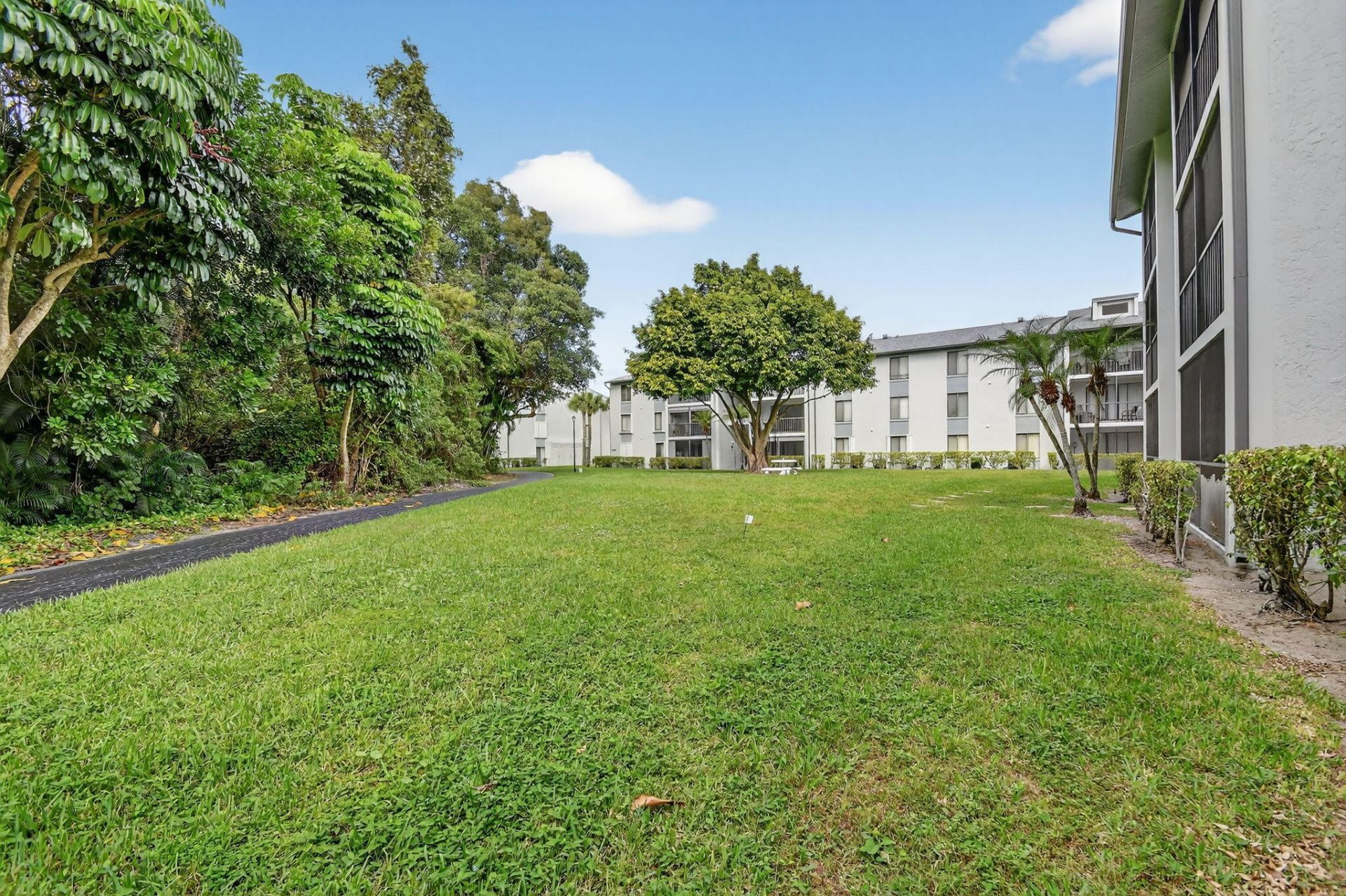 1009 Green Pine Boulevard, Unit F1, West Palm Beach, FL 33409 Photo