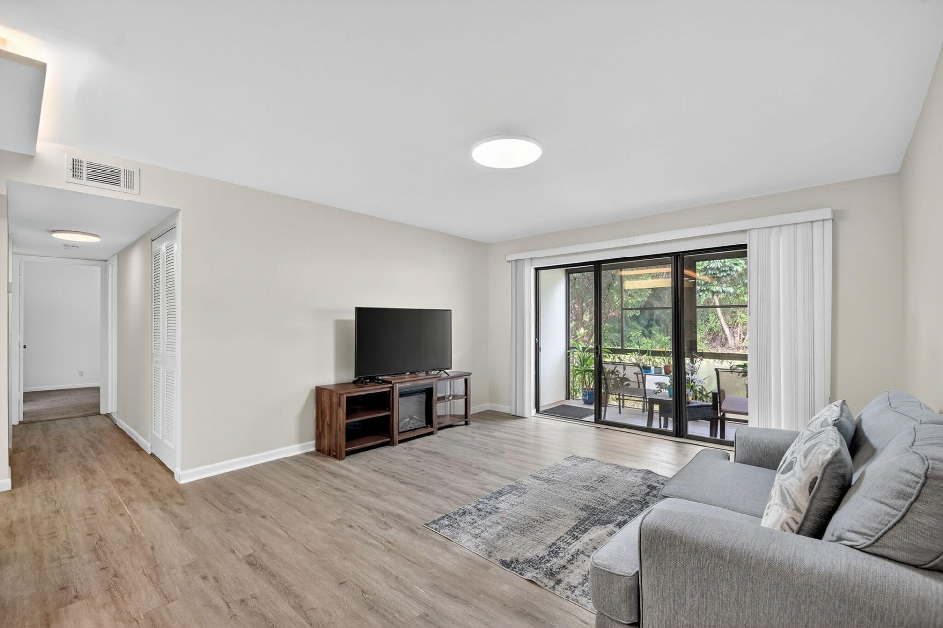 1009 Green Pine Boulevard, Unit F1, West Palm Beach, FL 33409 Photo