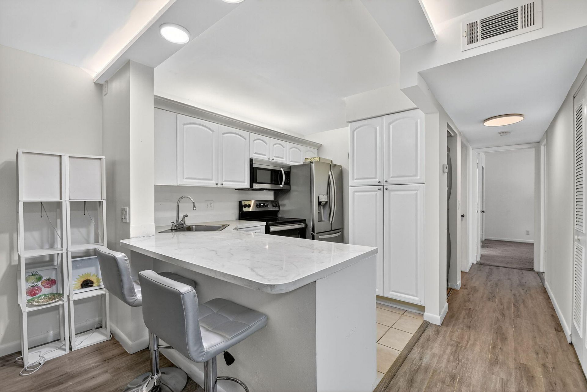 1009 Green Pine Boulevard, Unit F1, West Palm Beach, FL 33409 Photo