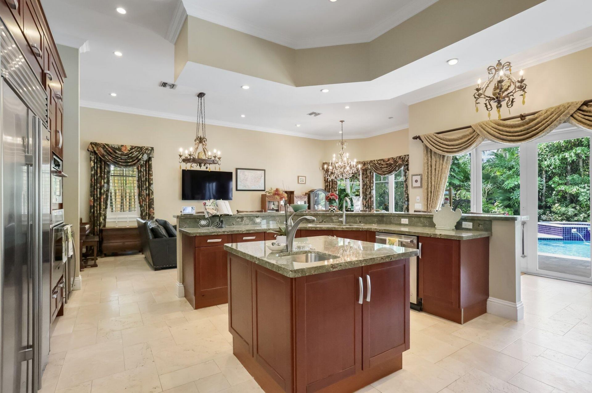 2409 NE 12th Street, Fort Lauderdale, FL 33304 Photo