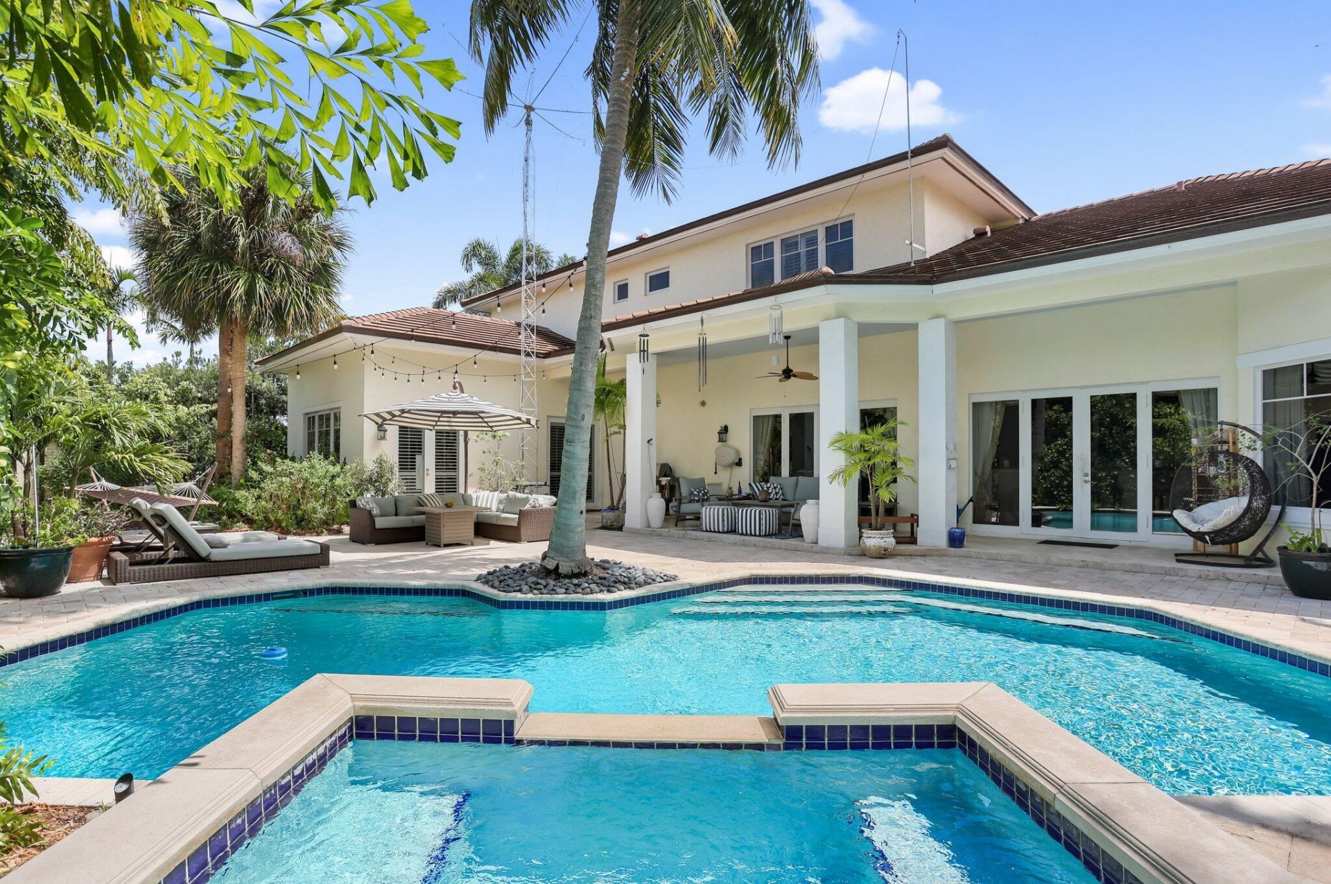 2409 NE 12th Street, Fort Lauderdale, FL 33304 Photo