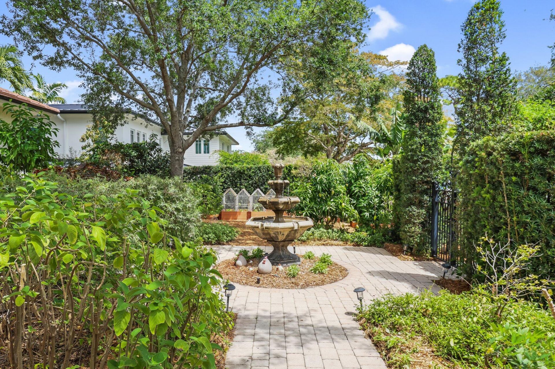 2409 NE 12th Street, Fort Lauderdale, FL 33304 Photo