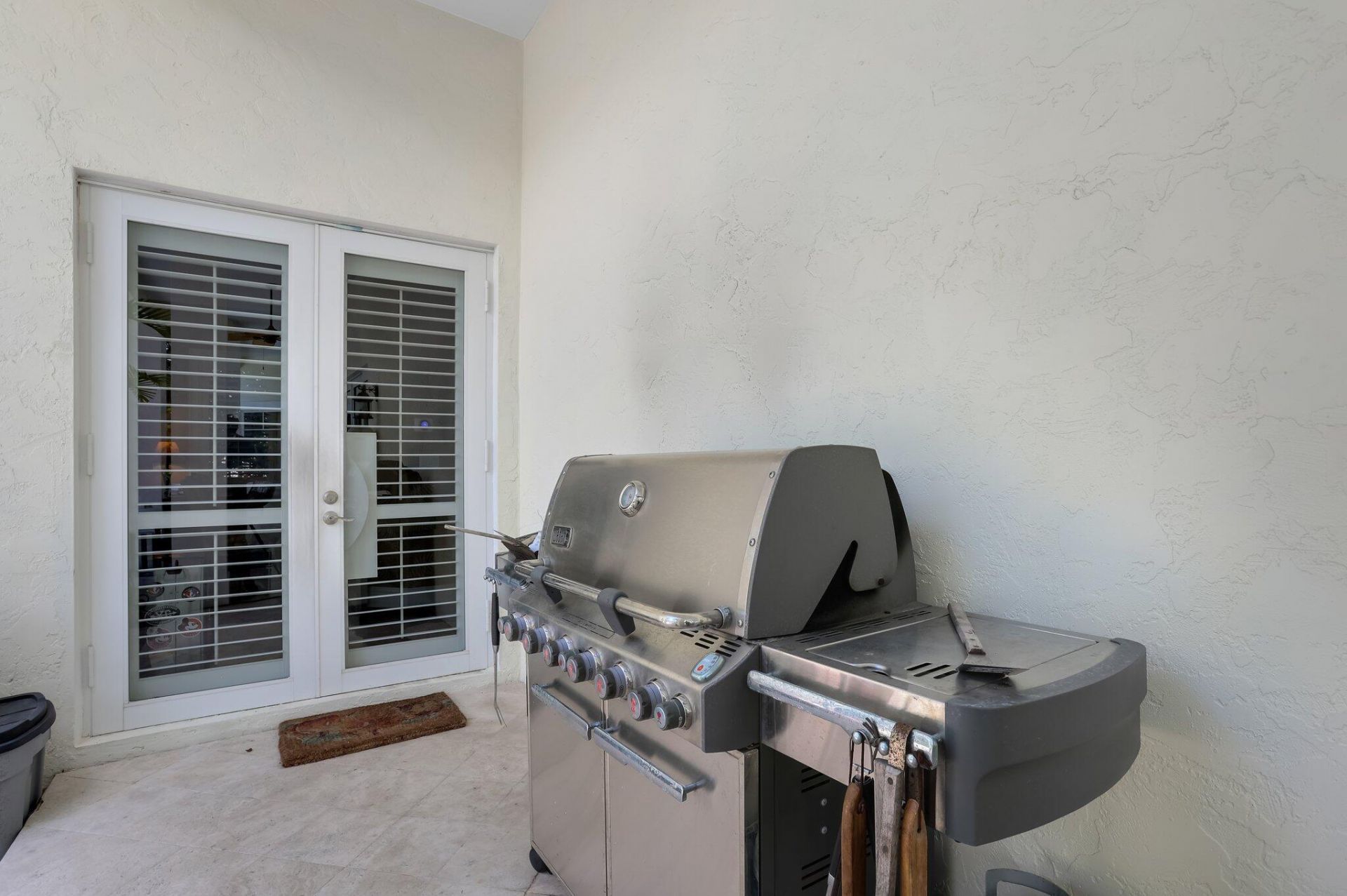 2409 NE 12th Street, Fort Lauderdale, FL 33304 Photo