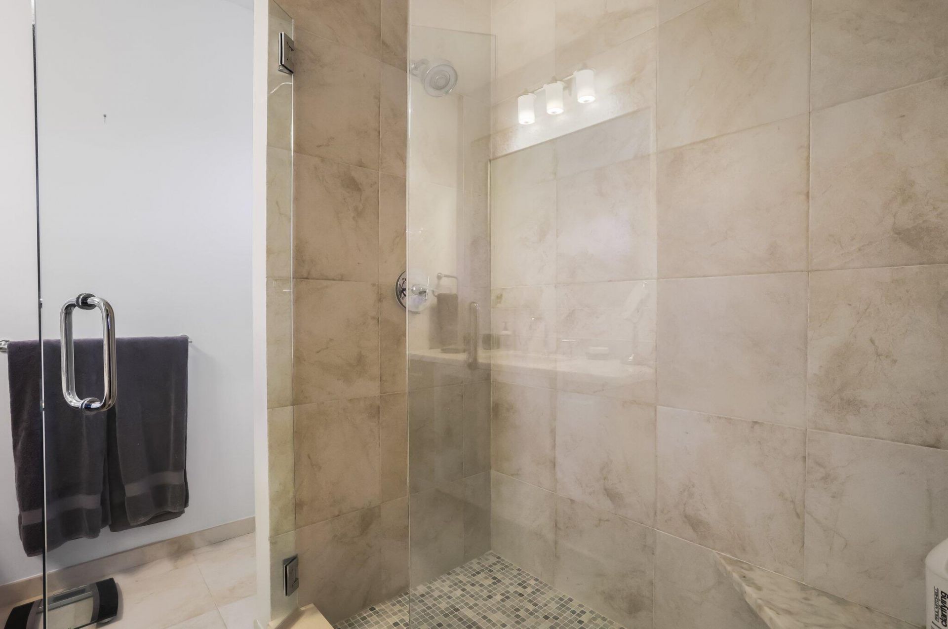 2409 NE 12th Street, Fort Lauderdale, FL 33304 Photo