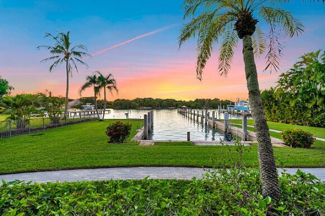 107 Lighthouse Drive, Jupiter Inlet Colony, FL 33469 Photo