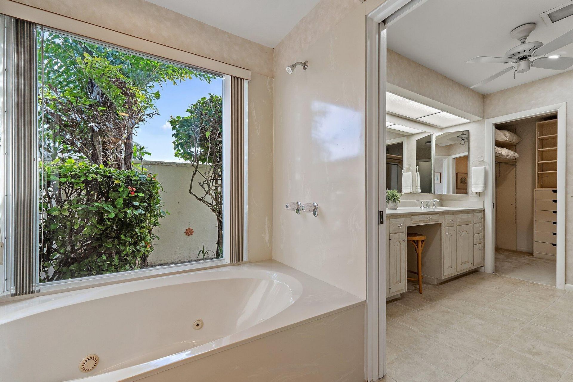 107 Lighthouse Drive, Jupiter Inlet Colony, FL 33469 Photo