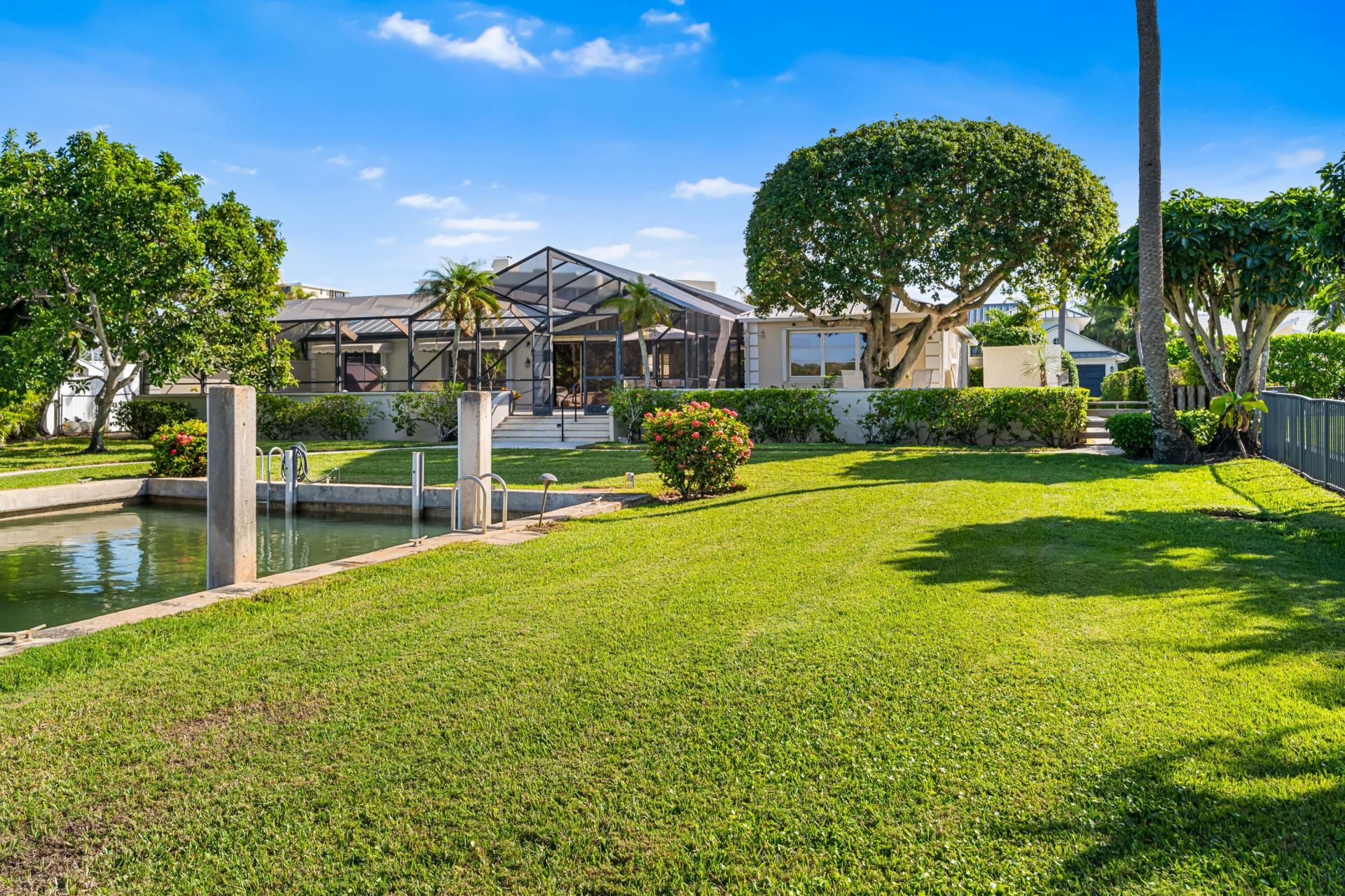 107 Lighthouse Drive, Jupiter Inlet Colony, FL 33469 Photo