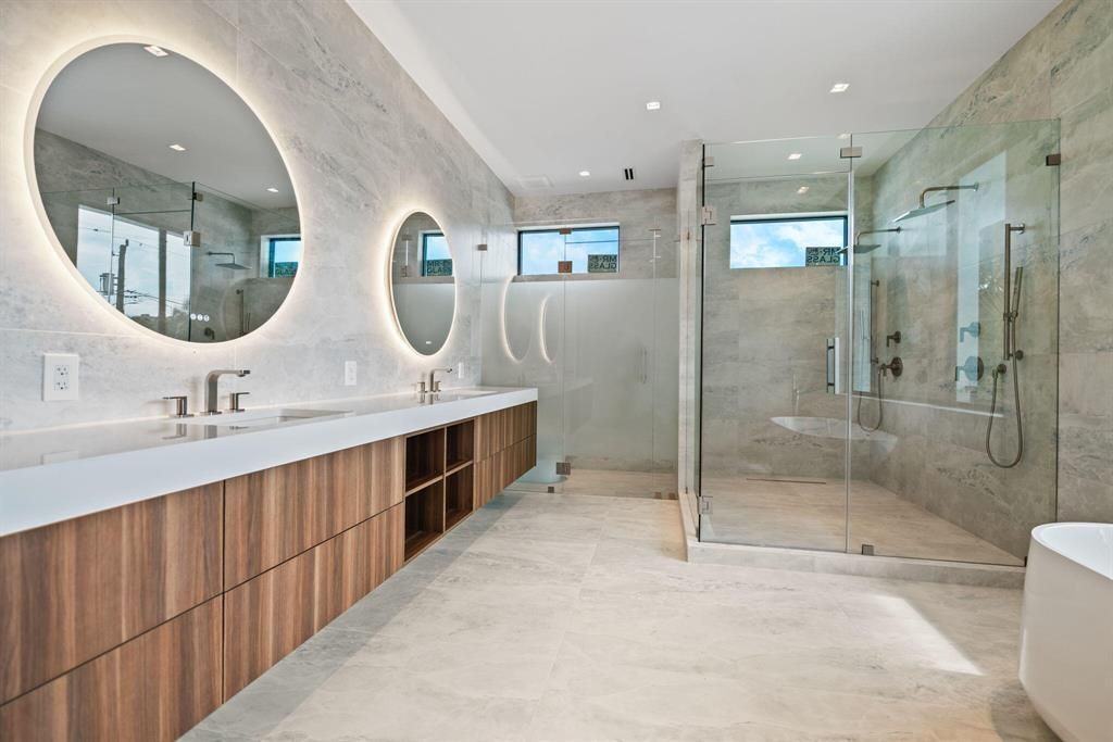 607 NE 17th Avenue, Fort Lauderdale, FL 33304 Photo