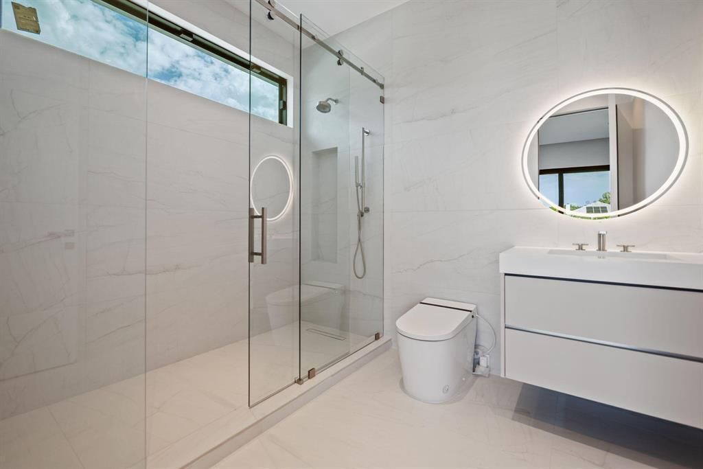 607 NE 17th Avenue, Fort Lauderdale, FL 33304 Photo