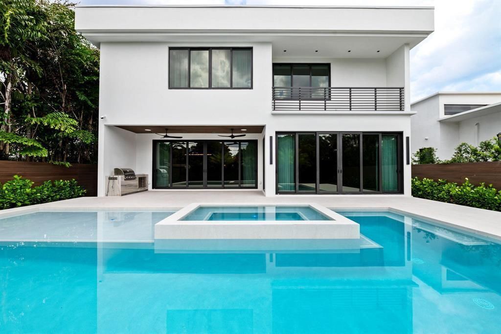 607 NE 17th Avenue, Fort Lauderdale, FL 33304 Photo