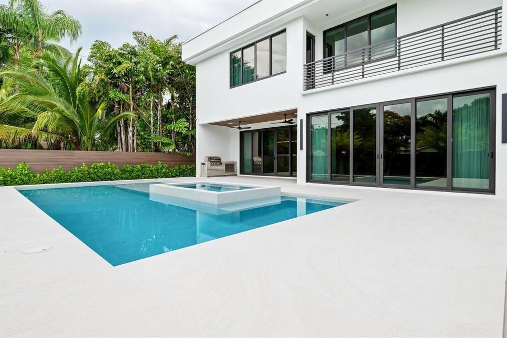 607 NE 17th Avenue, Fort Lauderdale, FL 33304 Photo
