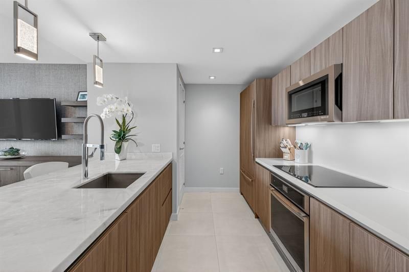 401 N Birch Road, Unit 1103, Fort Lauderdale, FL 33304 Photo