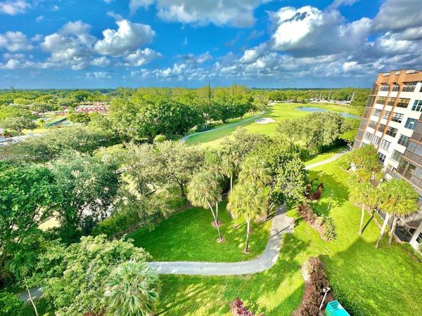 1400 Saint Charles Pl, Unit PH22, Pembroke Pines, FL 33026