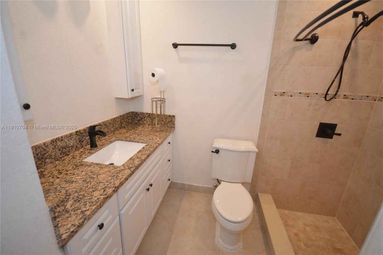 2119 Nova Village Dr, Davie, FL 33317 Photo