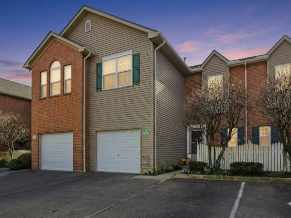 810 Mystic Pointe Drive, Lewis Center, OH 43035