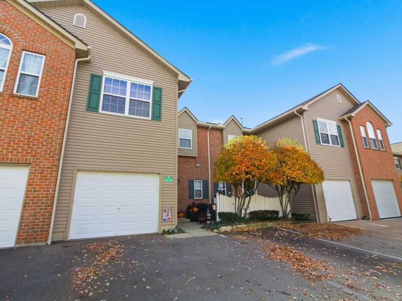 810 Mystic Pointe Drive, Lewis Center, OH 43035 Photo 23